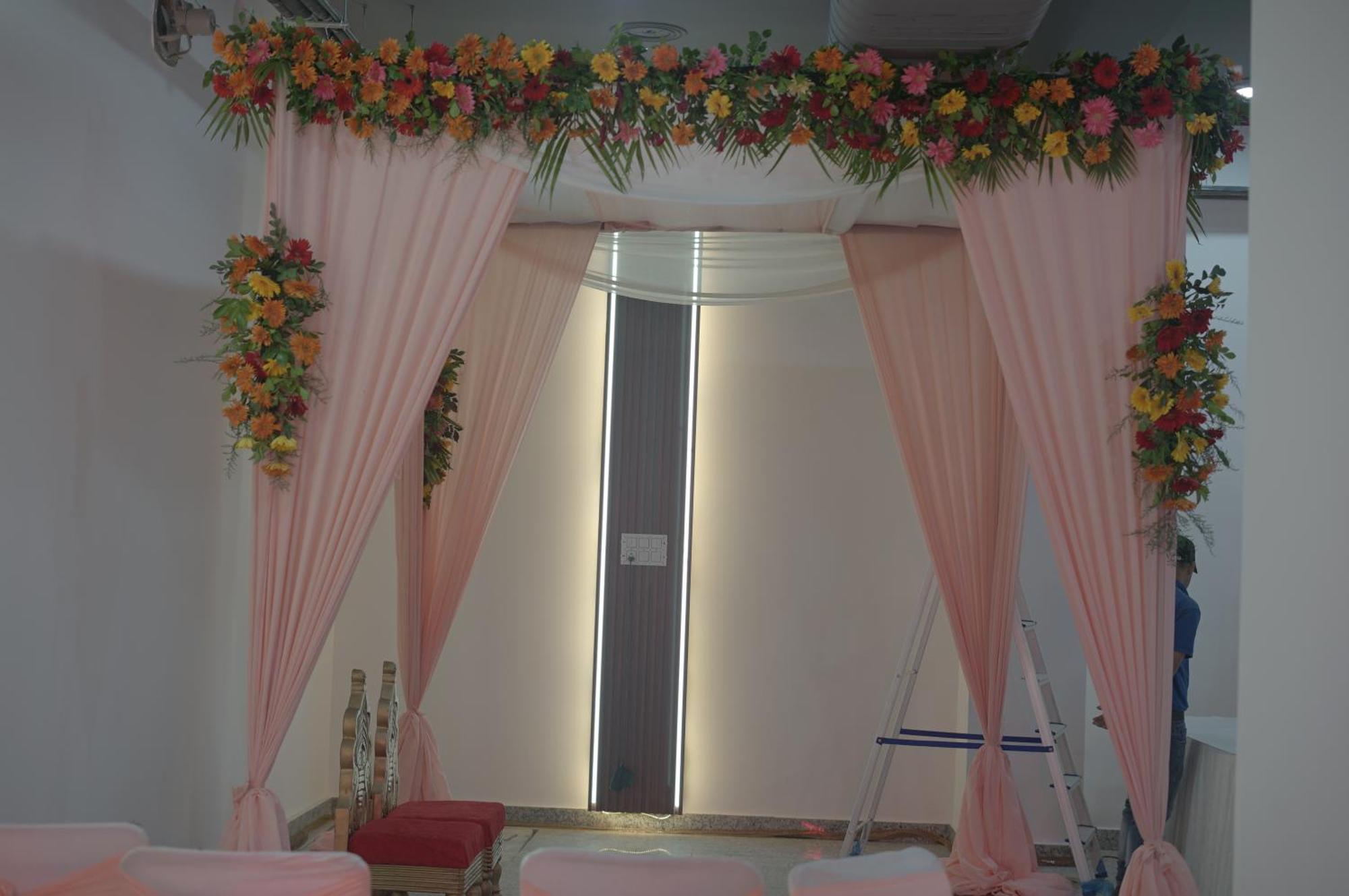 Hotel Rr Galaxy Gurgaon Esterno foto